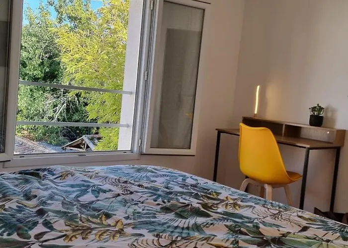 En Hypercentre, Avec Terrasse Entièrement Rénové - Netflix - Amazon Prime - Le Nature Zen Apartamento Surgères